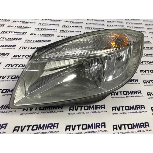 Фара передняя левая Skoda Fabia 2007-2010 5J2941015